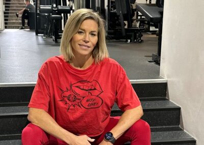 Friidrottstjejen från Bålsta – vägen till CoreWell och ett liv i balans